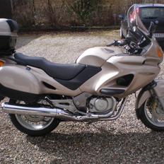 Honda Deauville NT650V  SOLGT