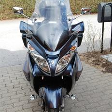 Suzuki Burgman 400 K8