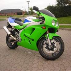 Kawasaki ZXR750 Solgt