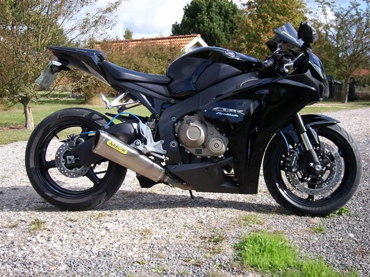 Honda CBR 1000 RR billede 2