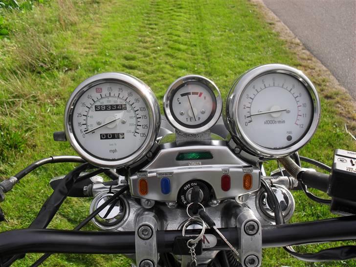 Yamaha Maxim X 750 SOLGT billede 15