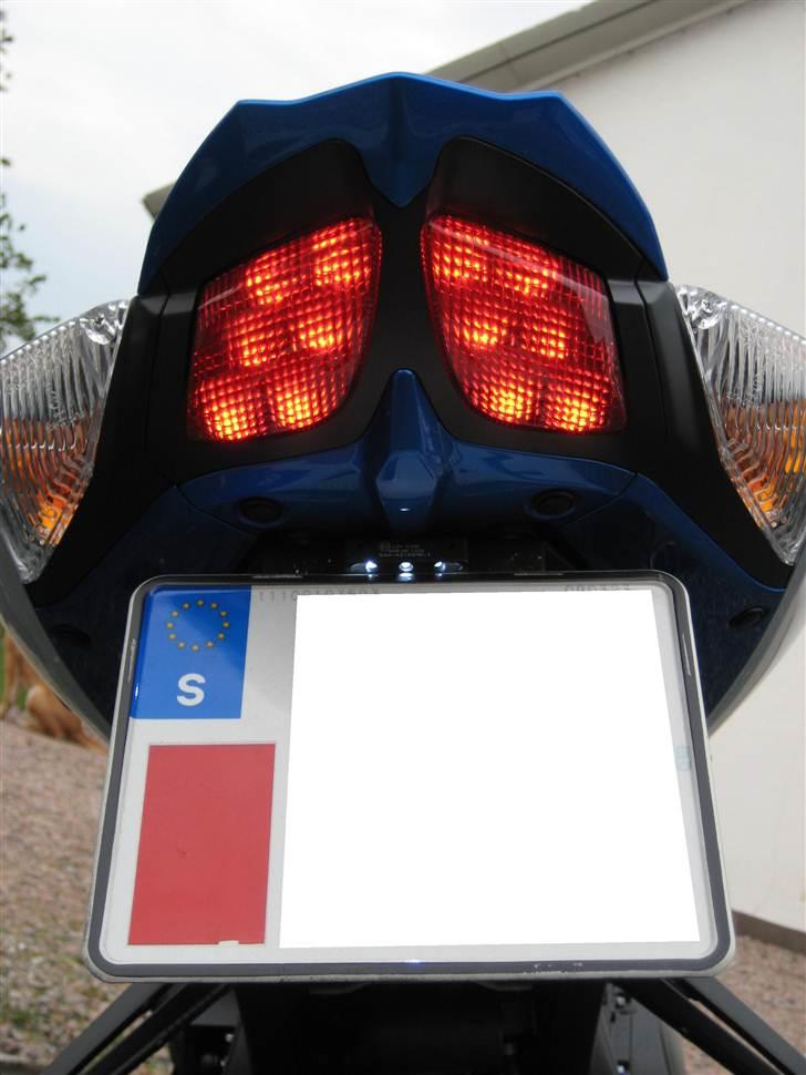 Suzuki GSX-R 1000 K9 - Med hjemmelavet nr. pladeholder og mini led nr.pladelys. billede 17