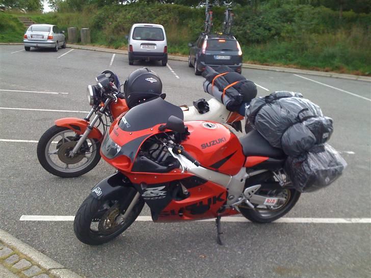 Suzuki GSX-R SRAD Solgt billede 6