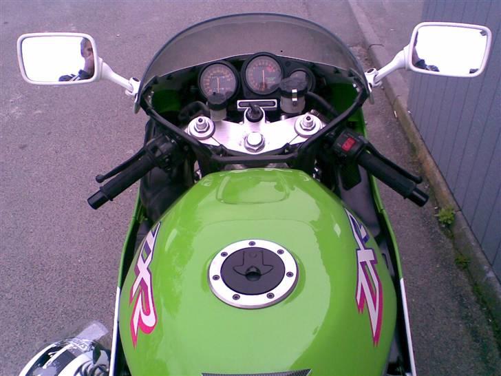 Kawasaki ZXR 750 billede 12