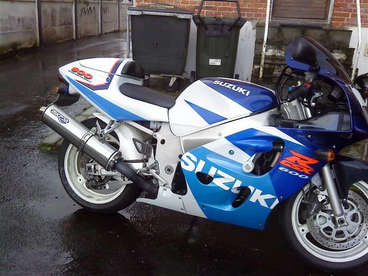 Suzuki gsxr 600 SRAD billede 2