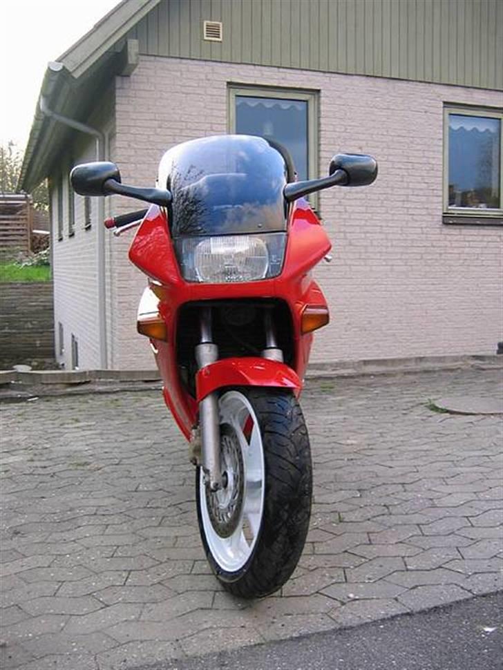 Honda VFR 750 F billede 1