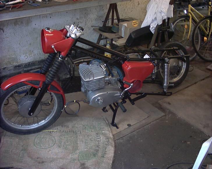 MZ TS250/1 - Istandsættelse - 2005 billede 2