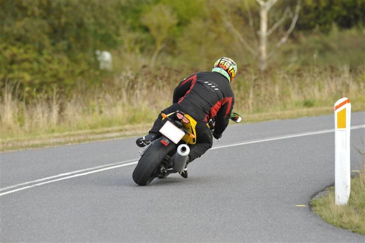 Yamaha YZF R46 billede 7