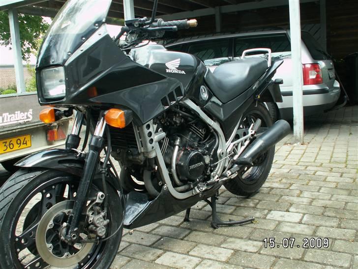 Honda vf 500 billede 2