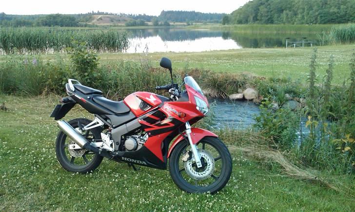 Honda CBR 125R (SOLGT) [Tidl. motorcykel] billede 9