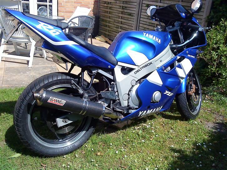 Yamaha FZR 600 *SOLGT* billede 1