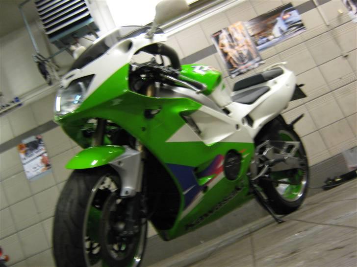 Kawasaki zxr 400 billede 2