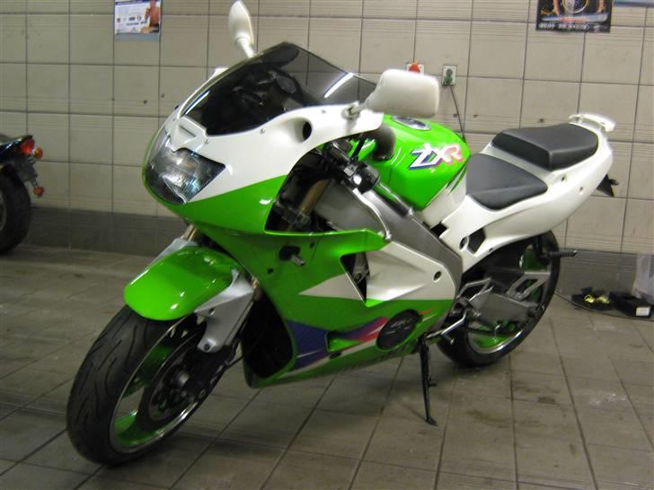 Kawasaki zxr 400 billede 3