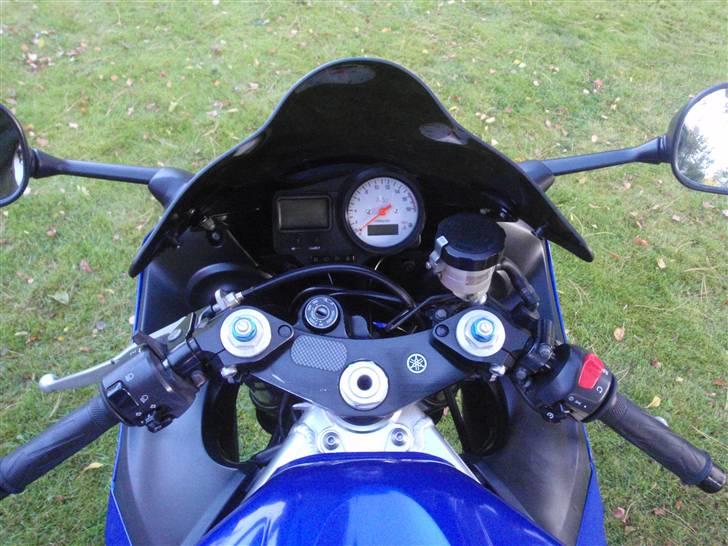 Yamaha YZF-R6 *Solgt* billede 3