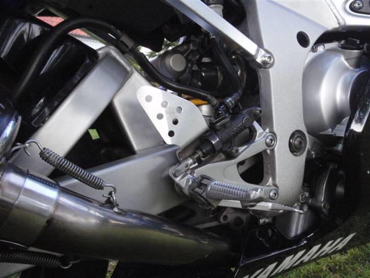 Yamaha YZF-R6 *Solgt* billede 10