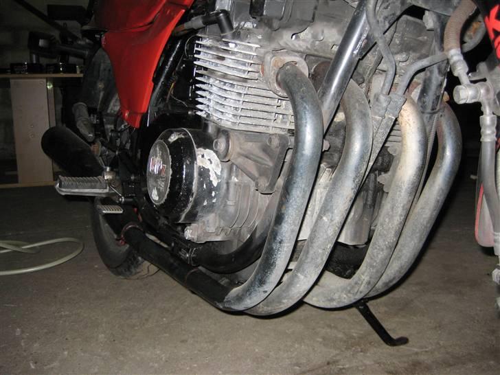 Kawasaki          GPZ 550 Uni Trak billede 5