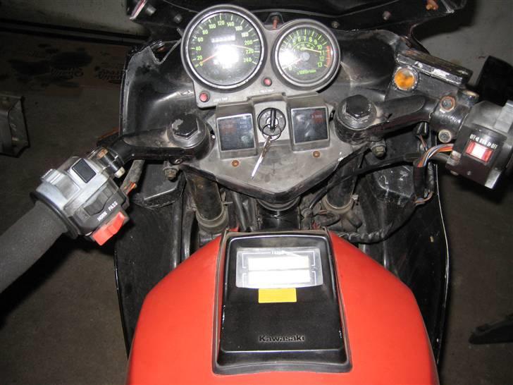 Kawasaki          GPZ 550 Uni Trak billede 6