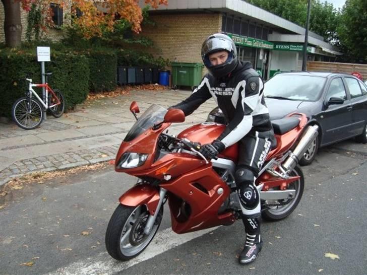 Suzuki SV650S ( SOLGT ) billede 11