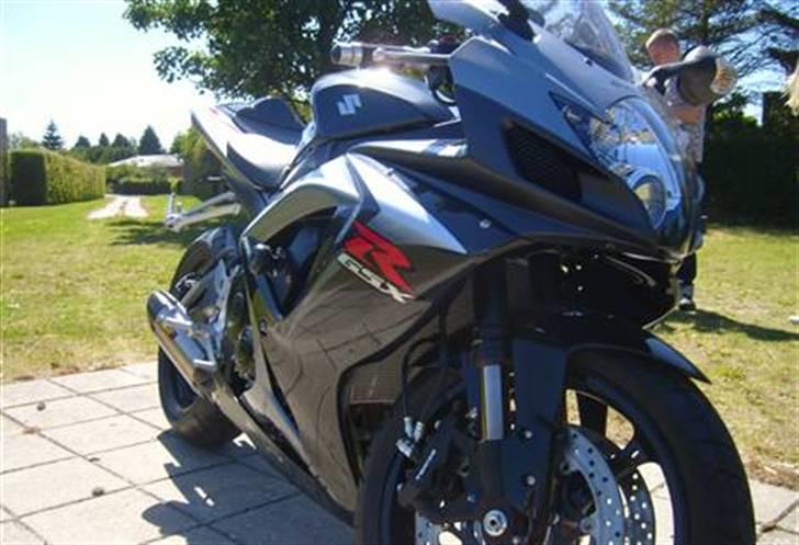 Suzuki 750 Gsx-R k7(SOLGT) billede 3