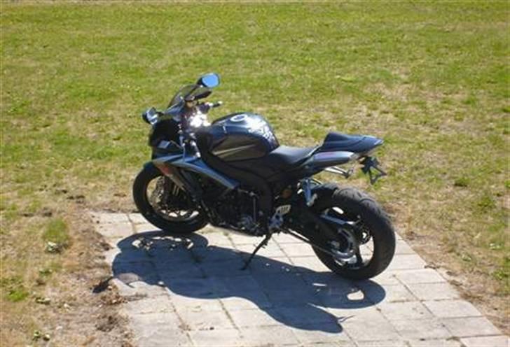 Suzuki 750 Gsx-R k7(SOLGT) billede 5