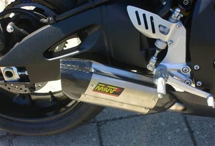 Suzuki 750 Gsx-R k7(SOLGT) billede 6