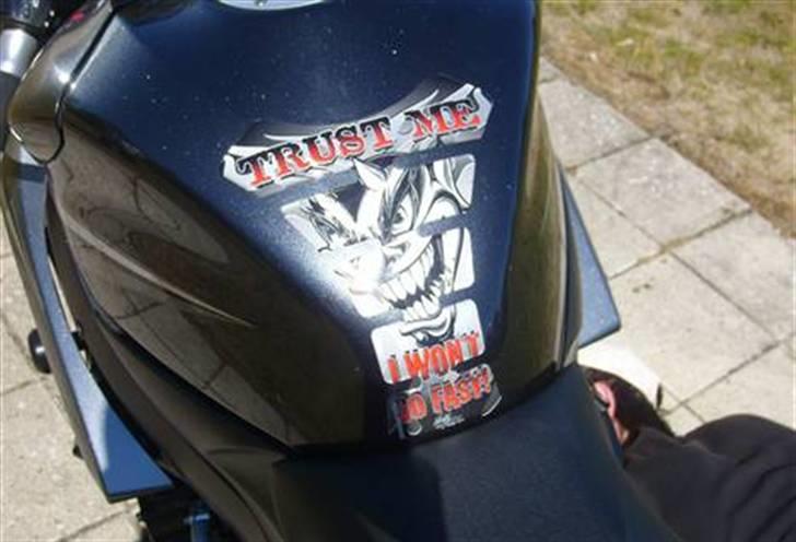 Suzuki 750 Gsx-R k7(SOLGT) billede 10