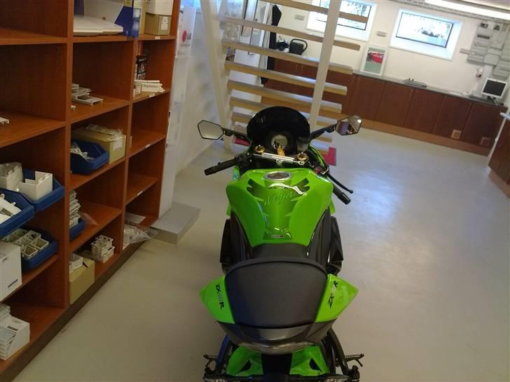 Kawasaki zx10r (solgt) billede 4