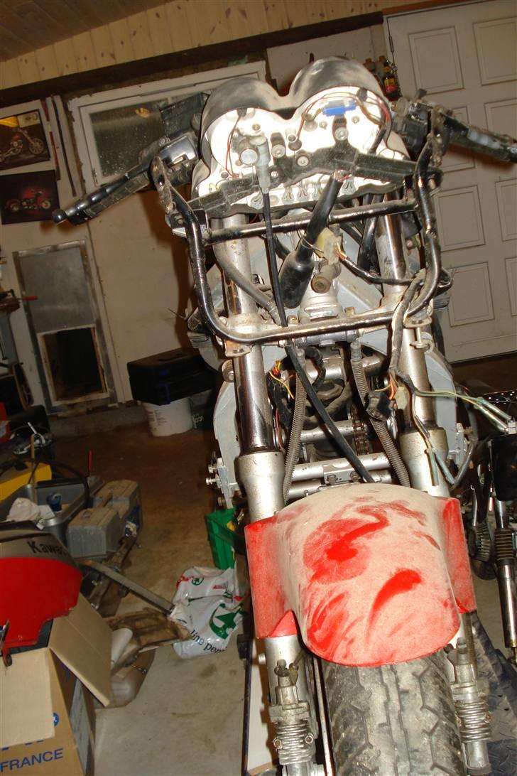 Kawasaki GPZ 600R SOLGT billede 3