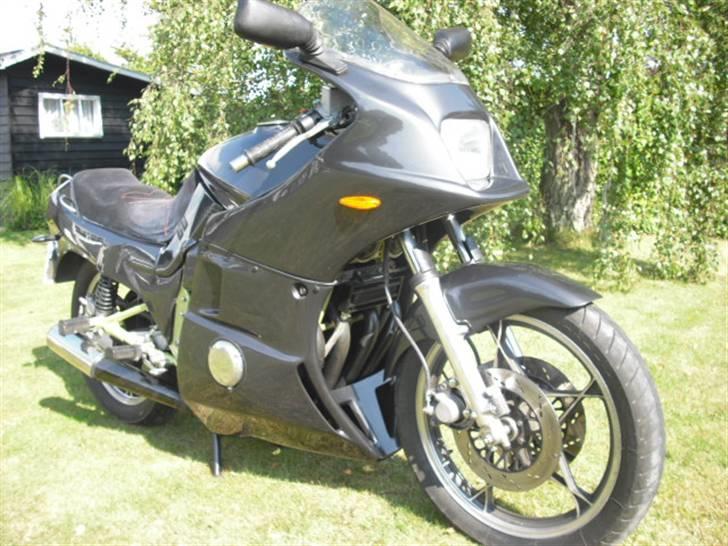 Suzuki GSX750F katana billede 4