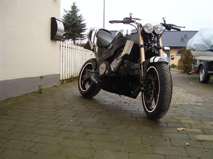 Yamaha fzr 1000 streetfighter  billede 13