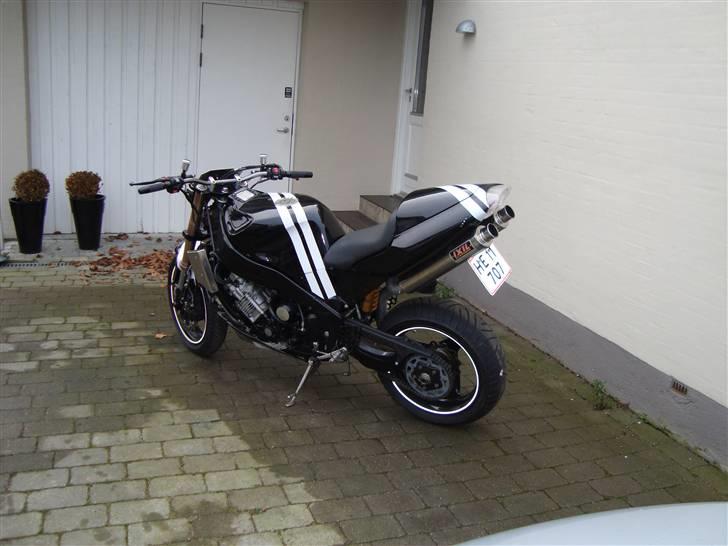 Yamaha fzr 1000 streetfighter  billede 14