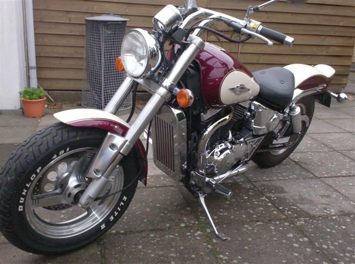 Suzuki 800vz [SOLGT] billede 1