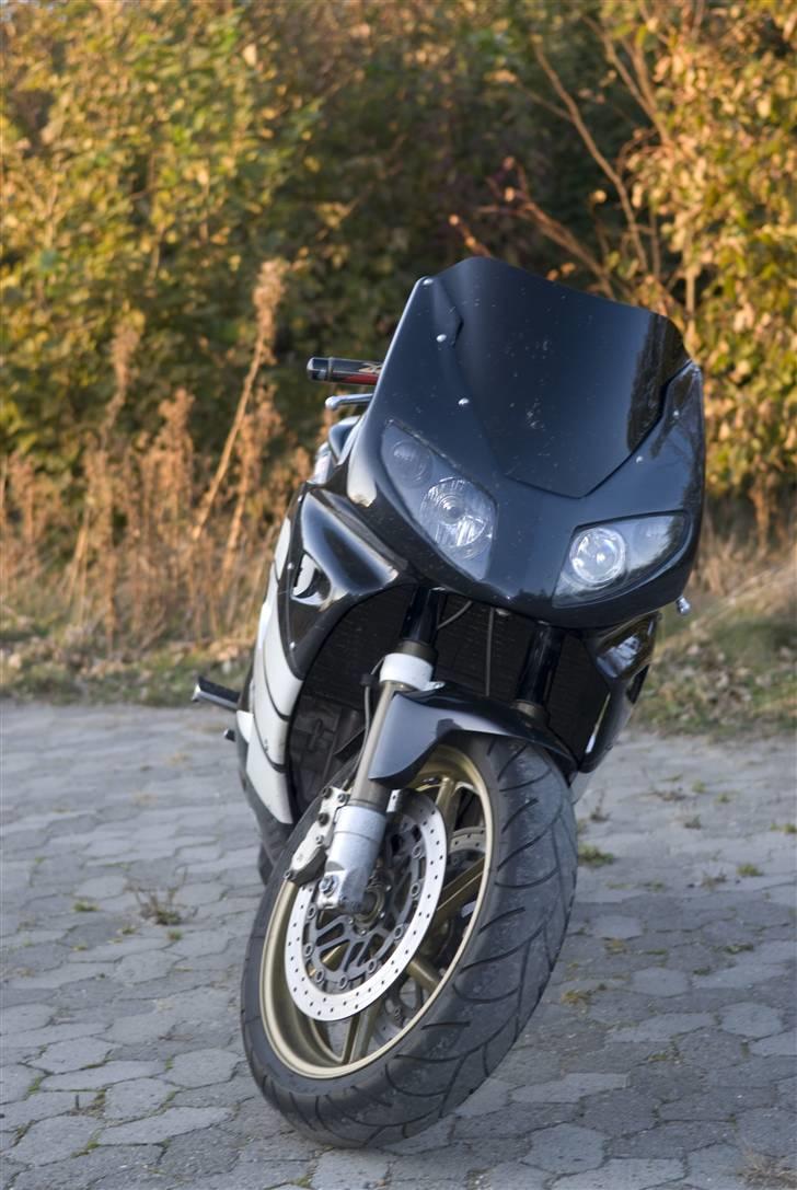 Honda CBR900RR billede 10