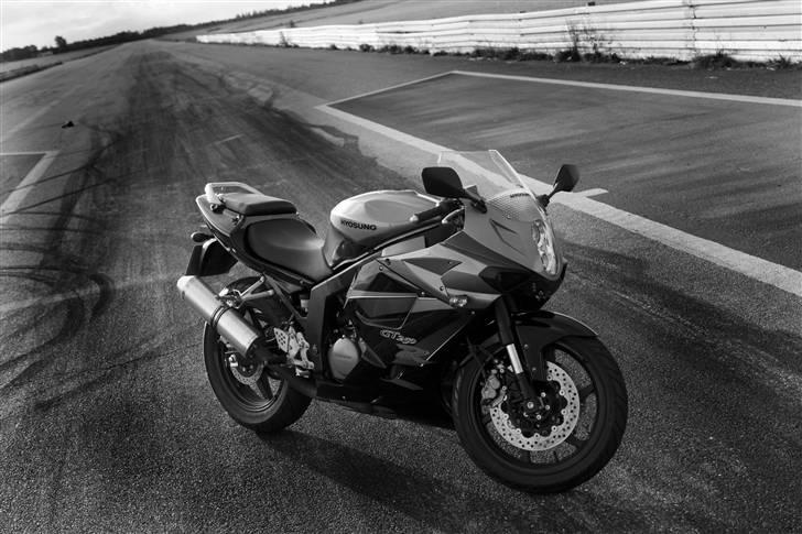 Hyosung GT250R - Vandel flyveplads billede 10