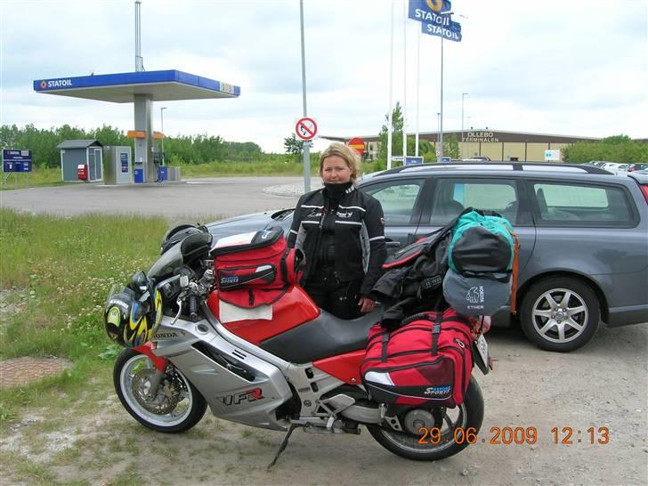 Honda vfr - vel ankommet i sverige billede 6