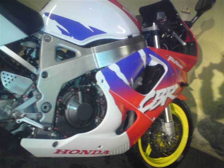 Honda CBR 900RR Fireblade SOLGT billede 6