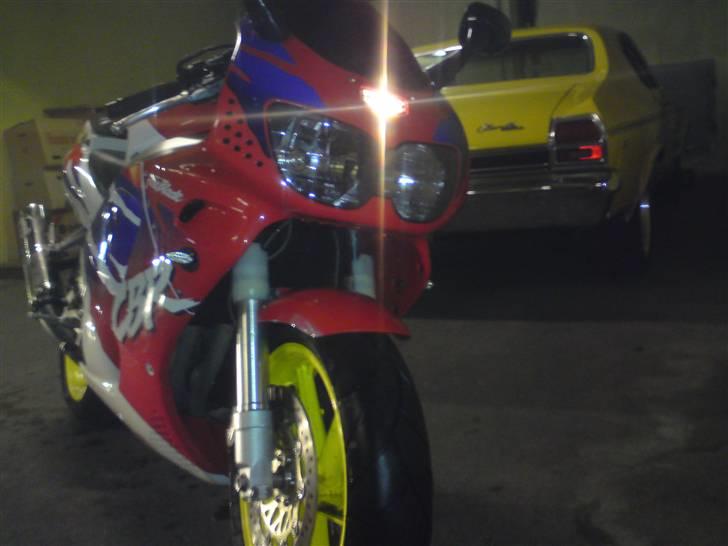 Honda CBR 900RR Fireblade SOLGT billede 7