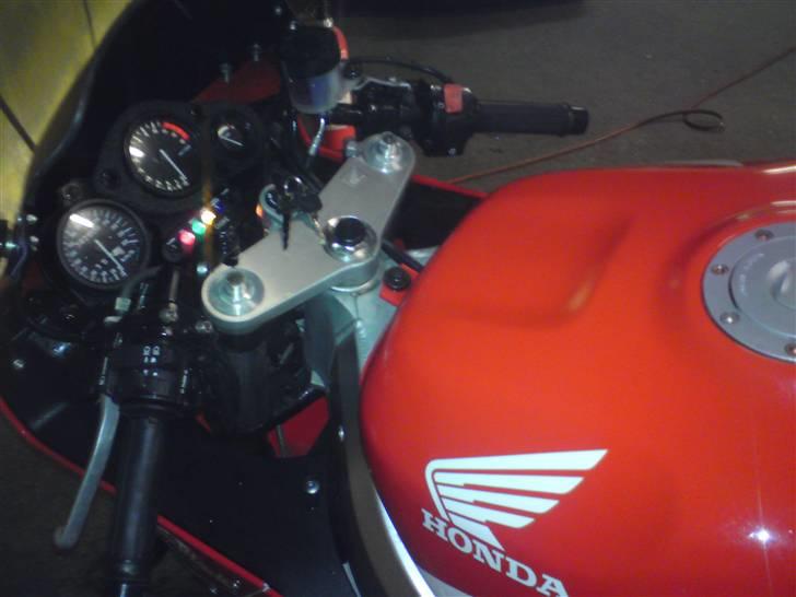 Honda CBR 900RR Fireblade SOLGT billede 9