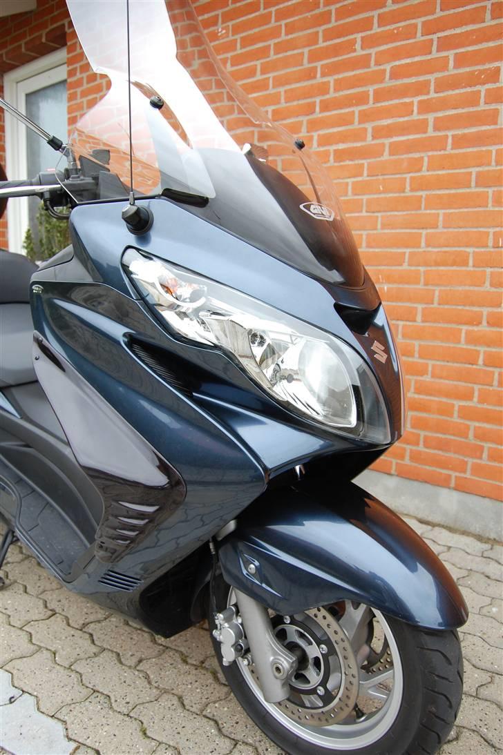 Suzuki Burgman 400 K8 billede 5