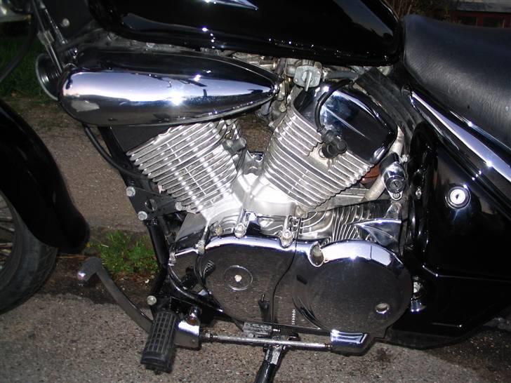 Suzuki Intruder VL250 billede 4