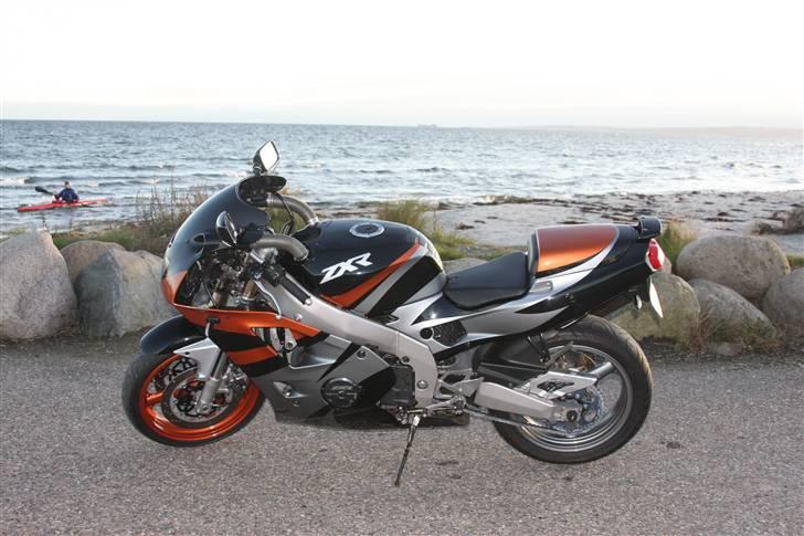 Kawasaki ZXR 400 billede 2