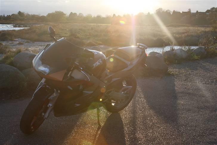 Kawasaki ZXR 400 billede 3