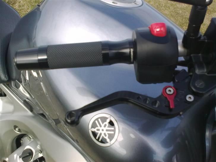 Yamaha FZ6-N *SOLGT - Rizoma håndtag og styrender. Holder endnu :-) billede 4