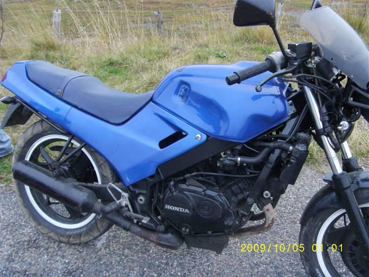 Honda VTR250 billede 1