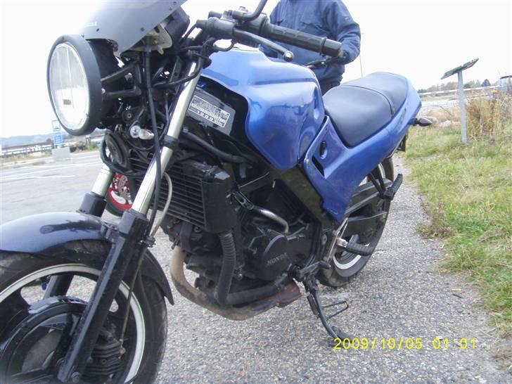 Honda VTR250 billede 3