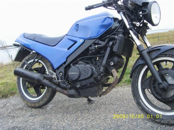 Honda VTR250 billede 4