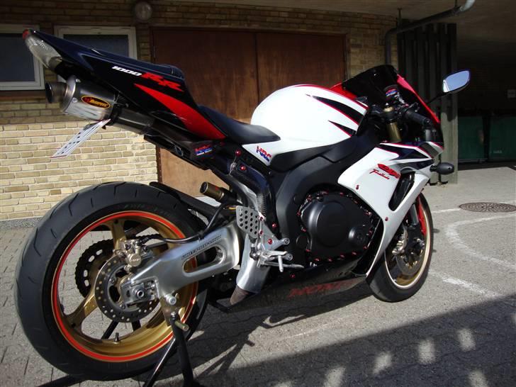 Honda cbr 1000 rr billede 2