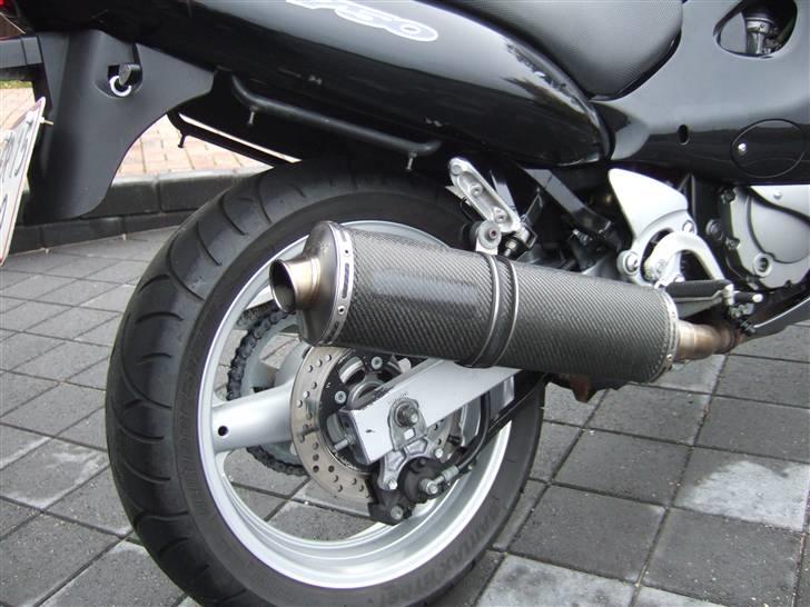 Suzuki GSX 750 F SOLGT billede 6