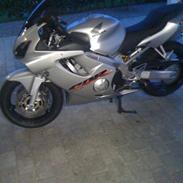 Honda cbr 600 F4i