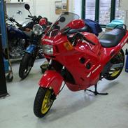 Honda Cbr 1000 F